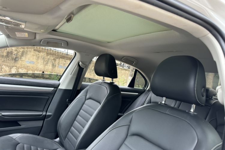 Used Volkswagen Lamando 2019 280TSI DSG Comfort Edition China VI standard Interior 7