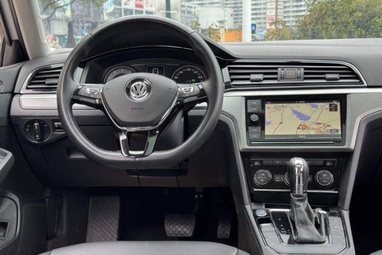Used Volkswagen Lamando 2019 280TSI DSG Comfort Edition China V Standard Interior 9
