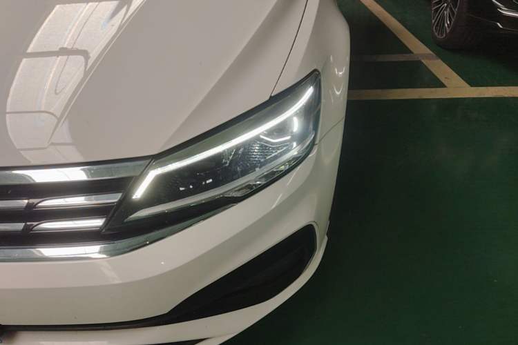 Used Volkswagen Lamando 2019 280TSI DSG Comfort Edition China VI standard Left Front Headlight