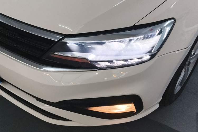 Used Volkswagen Lamando 2019 230TSI DSG Fashion Edition China VI Left Front Headlight