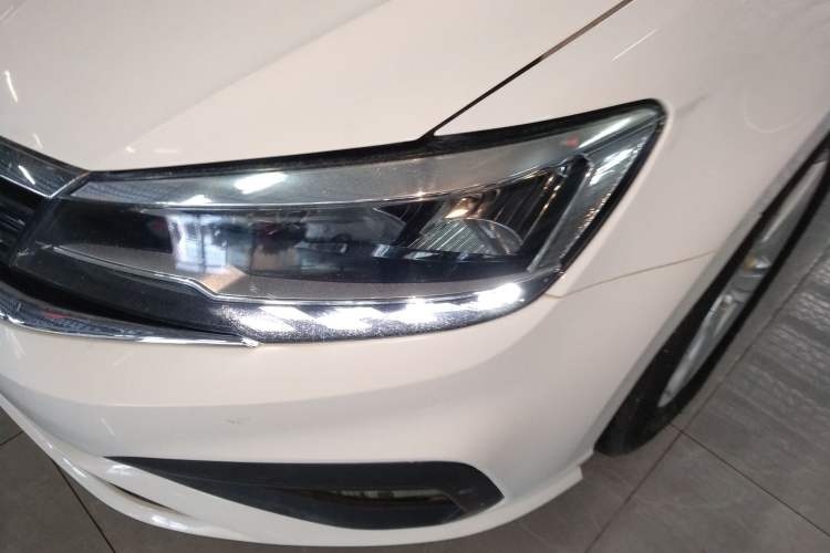 Used Volkswagen Lamando 2019 230TSI DSG Fashion Edition China VI Left Front Headlight