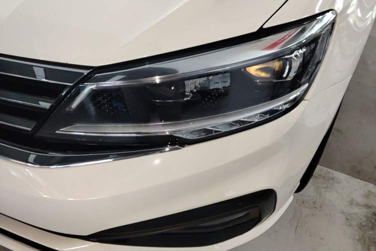 Used Volkswagen Lamando 2019 280TSI DSG Comfort Edition China V Standard Left Front Headlight