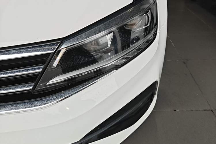 Used Volkswagen Lamando 2019 280TSI DSG Comfort Edition China V Standard Left Front Headlight