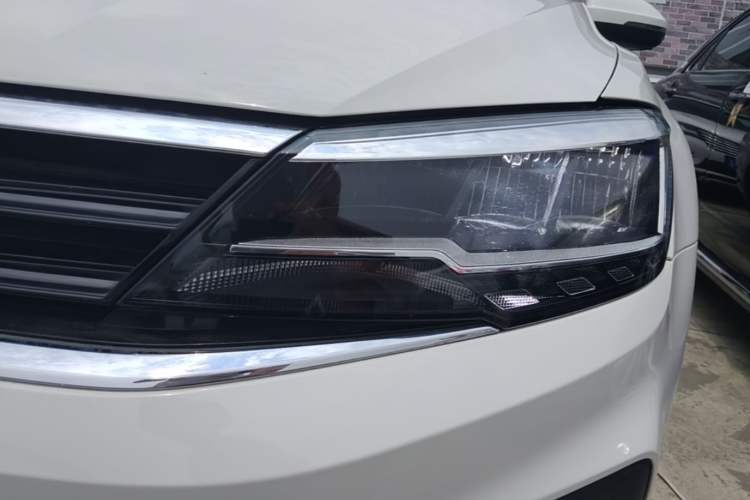 Used Volkswagen Lamando 2019 230TSI DSG Fashion Edition China V Standard Left Front Headlight