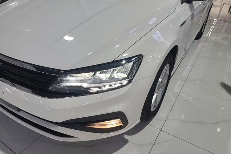 Used Volkswagen Lamando 2019 230TSI DSG Vision Edition China VI Standard Left Front Headlight