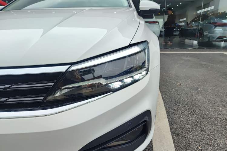 Used Volkswagen Lamando 2019 230TSI DSG Fashion Edition China VI Left Front Headlight