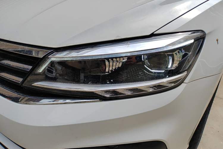 Used Volkswagen Lamando 2019 280TSI DSG Comfort Edition China VI standard Left Front Headlight