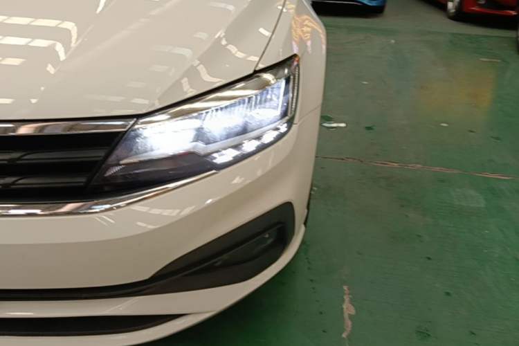 Used Volkswagen Lamando 2019 230TSI DSG Fashion Edition China VI Left Front Headlight
