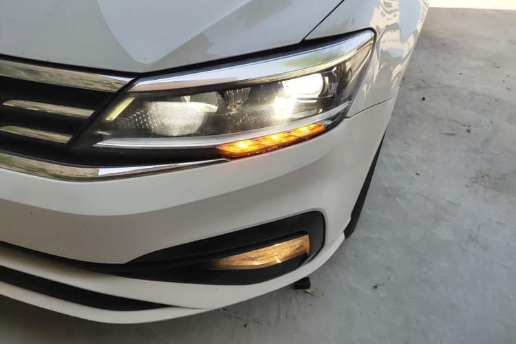Used Volkswagen Lamando 2019 280TSI DSG Comfort Edition China V Standard Left Front Headlight