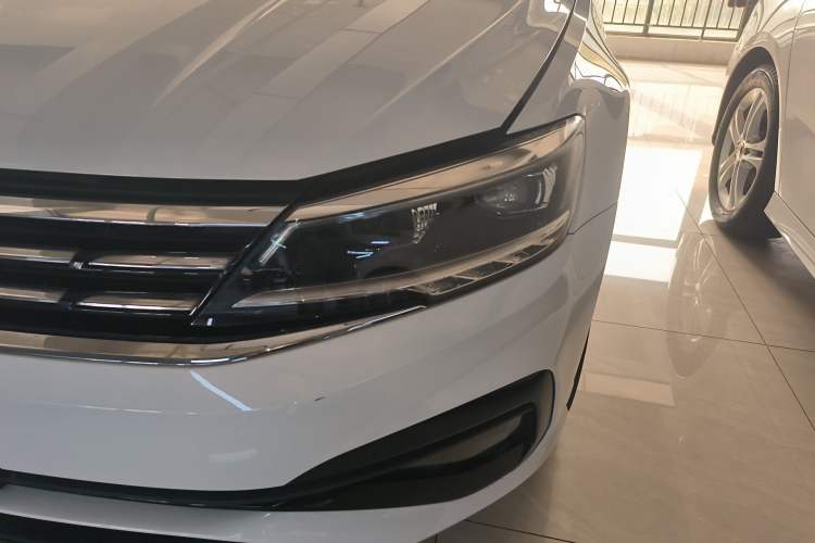 Used Volkswagen Lamando 2019 280TSI DSG Comfort Edition China V Standard Left Front Headlight
