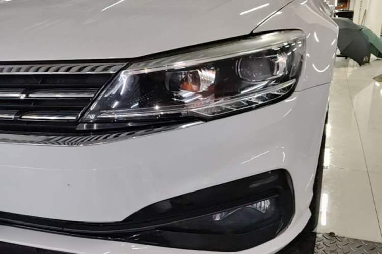 Used Volkswagen Lamando 2019 280TSI DSG Comfort Edition China VI standard Left Front Headlight