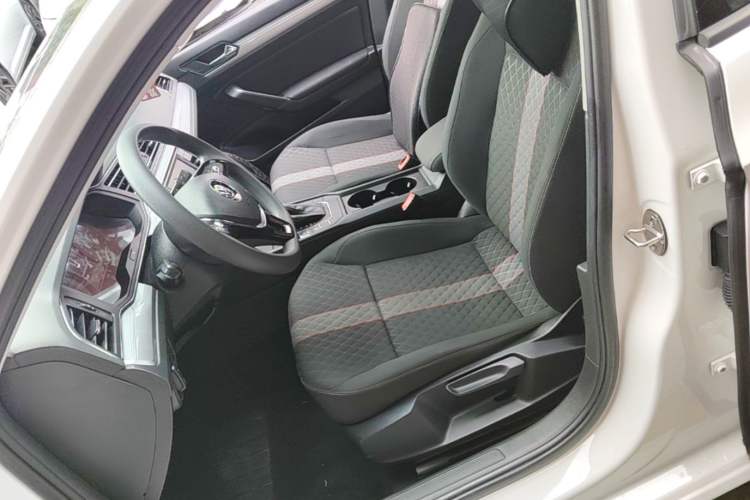 Used Volkswagen Lamando 2019 230TSI DSG Vision Edition China VI Standard Left Front Seat