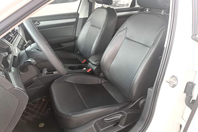 Used Volkswagen Lamando 2019 230TSI DSG Fashion Edition China VI Left Front Seat
