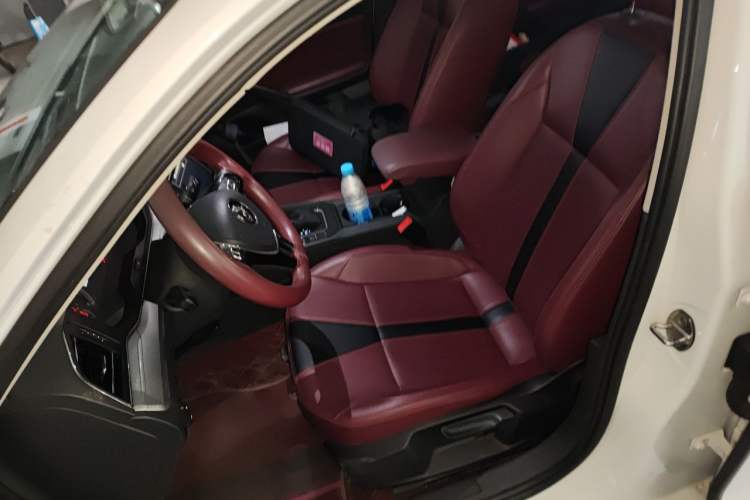 Used Volkswagen Lamando 2019 230TSI DSG Fashion Edition China VI Left Front Seat
