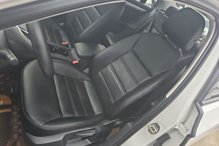 Used Volkswagen Lamando 2019 230TSI DSG Fashion Edition China VI Left Front Seat