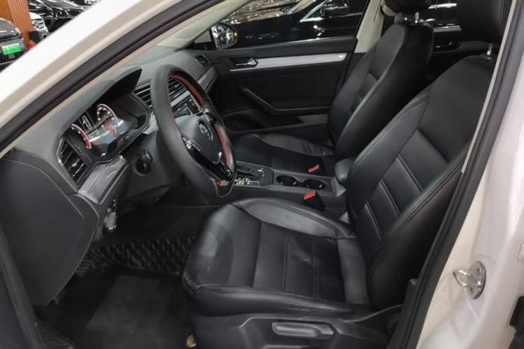 Used Volkswagen Lamando 2019 230TSI DSG Fashion Edition China V Standard Left Front Seat