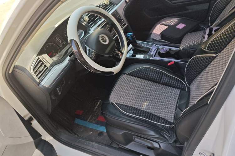 Used Volkswagen Lamando 2019 230TSI DSG Fashion Edition China VI Left Front Seat