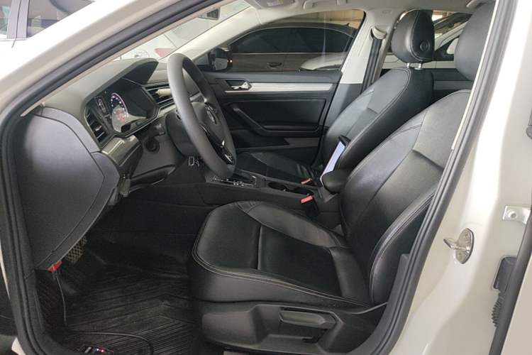 Used Volkswagen Lamando 2019 230TSI DSG Fashion Edition China V Standard Left Front Seat