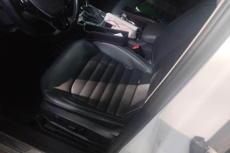Used Volkswagen Lamando 2019 280TSI DSG Comfort Edition China V Standard Left Front Seat