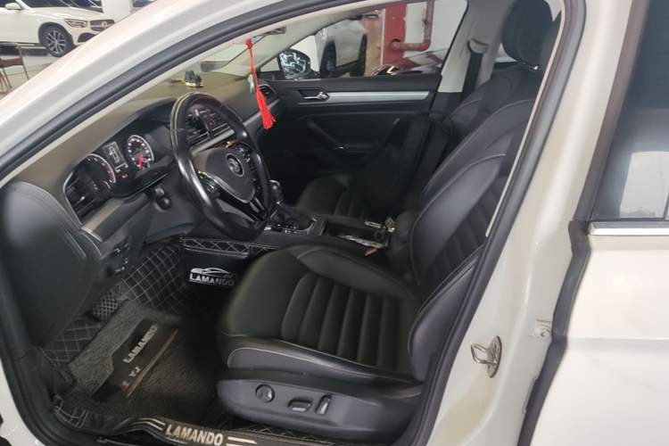 Used Volkswagen Lamando 2019 280TSI DSG Comfort Edition China VI standard Left Front Seat