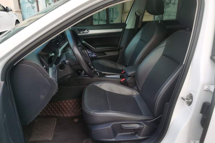 Used Volkswagen Lamando 2019 230TSI DSG Vision Edition China VI Standard Left Front Seat