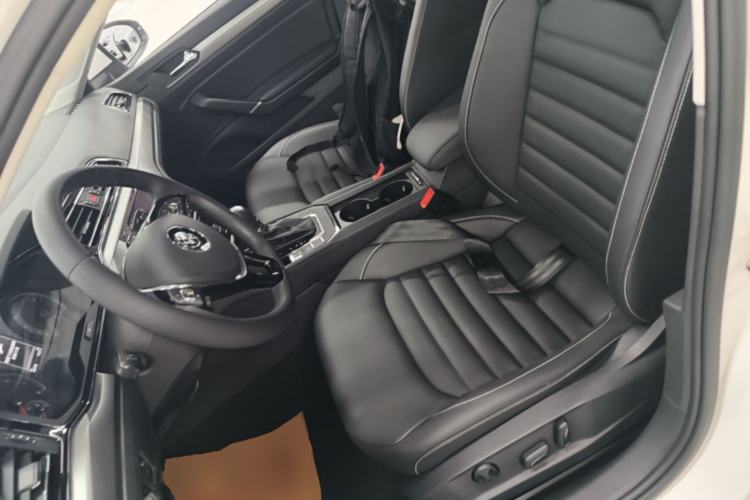 Used Volkswagen Lamando 2019 280TSI DSG Comfort Edition China V Standard Left Front Seat