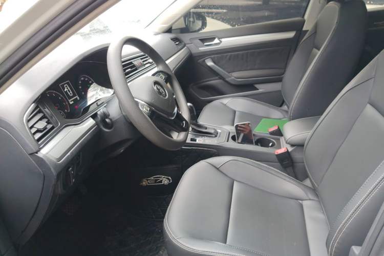 Used Volkswagen Lamando 2019 230TSI DSG Fashion Edition China V Standard Left Front Seat