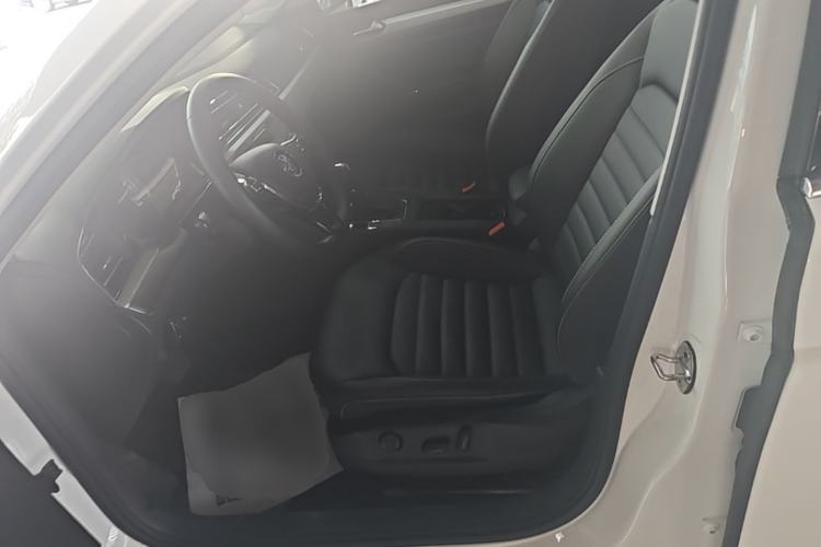 Used Volkswagen Lamando 2019 280TSI DSG Comfort Edition China V Standard Left Front Seat