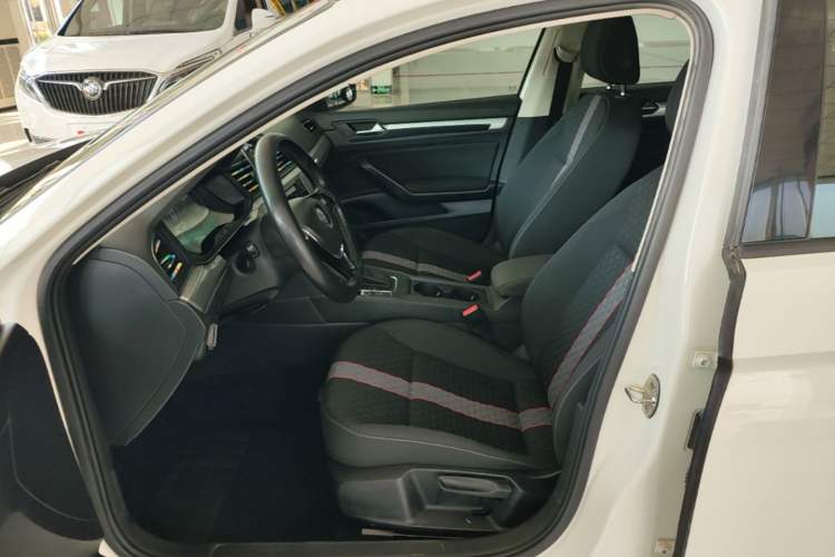 Used Volkswagen Lamando 2019 230TSI DSG Fashion Edition China V Standard Left Front Seat
