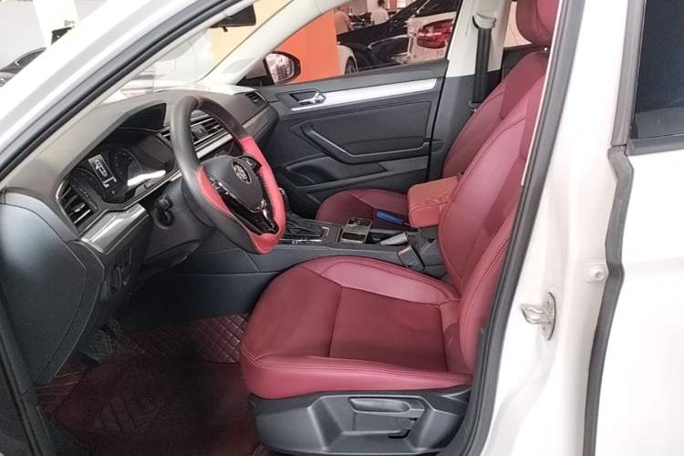 Used Volkswagen Lamando 2019 230TSI DSG Fashion Edition China VI Left Front Seat