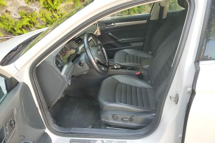 Used Volkswagen Lamando 2019 280TSI DSG Comfort Edition China V Standard Left Front Seat