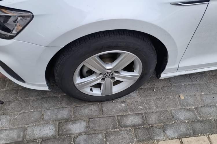 Used Volkswagen Lamando 2019 230TSI DSG Vision Edition China VI Standard Left Front Wheel Hub