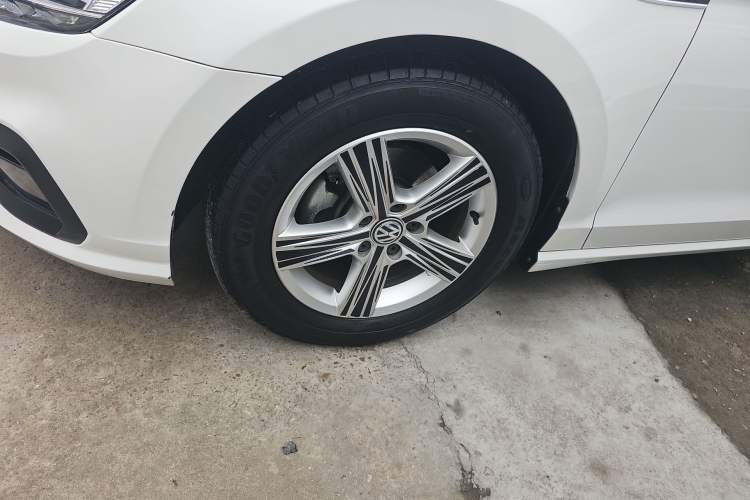 Used Volkswagen Lamando 2019 230TSI DSG Fashion Edition China VI Left Front Wheel Hub