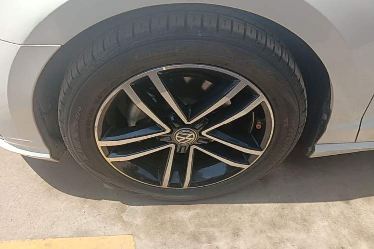 Used Volkswagen Lamando 2019 280TSI DSG Comfort Edition China VI standard Left Front Wheel Hub