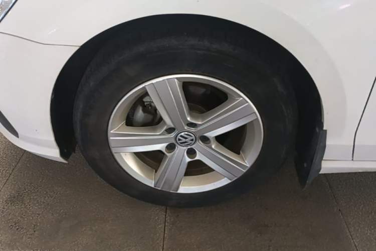 Used Volkswagen Lamando 2019 230TSI DSG Fashion Edition China VI Left Front Wheel Hub