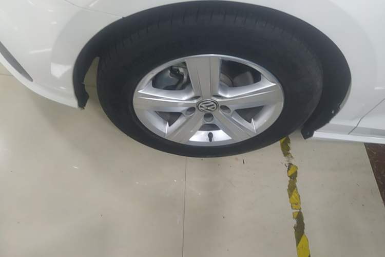 Used Volkswagen Lamando 2019 230TSI DSG Fashion Edition China VI Left Front Wheel Hub