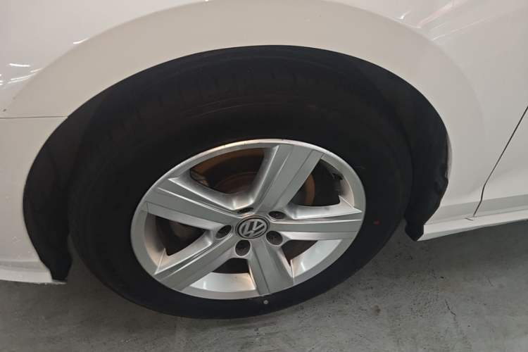 Used Volkswagen Lamando 2019 230TSI DSG Fashion Edition China VI Left Front Wheel Hub