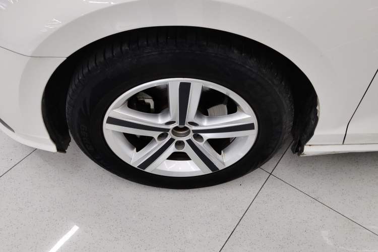 Used Volkswagen Lamando 2019 230TSI DSG Fashion Edition China VI Left Front Wheel Hub