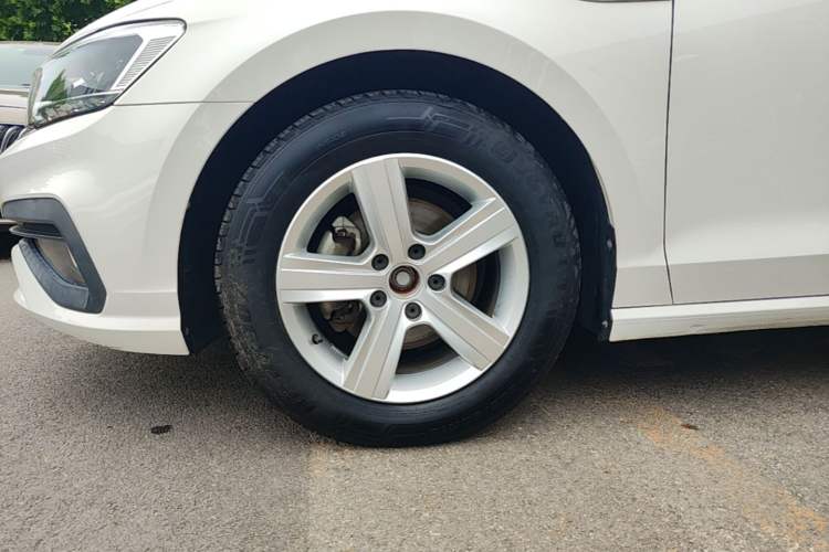 Used Volkswagen Lamando 2019 230TSI DSG Fashion Edition China VI Left Front Wheel Hub