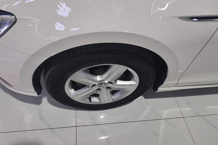 Used Volkswagen Lamando 2019 230TSI DSG Vision Edition China VI Standard Left Front Wheel Hub
