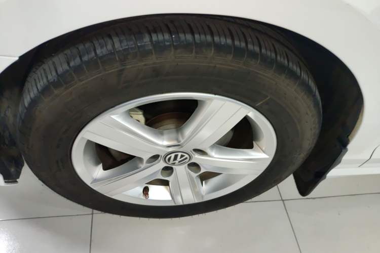 Used Volkswagen Lamando 2019 230TSI DSG Fashion Edition China VI Left Front Wheel Hub