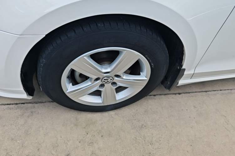 Used Volkswagen Lamando 2019 230TSI DSG Fashion Edition China VI Left Front Wheel Hub