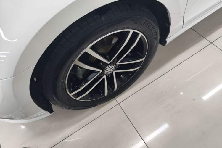 Used Volkswagen Lamando 2019 280TSI DSG Comfort Edition China V Standard Left Front Wheel Hub
