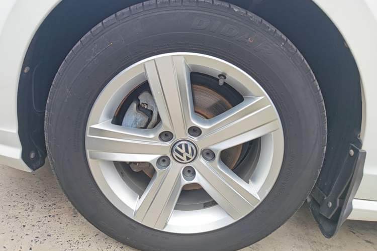 Used Volkswagen Lamando 2019 230TSI DSG Fashion Edition China VI Left Front Wheel Hub