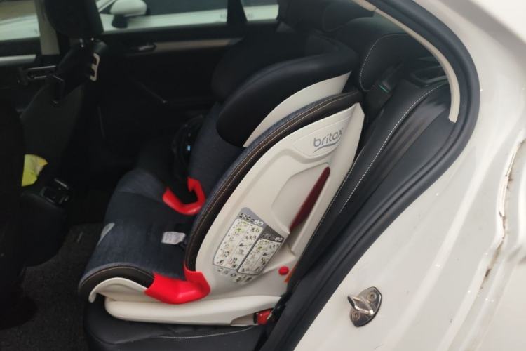 Used Volkswagen Lamando 2019 280TSI DSG Comfort Edition China VI standard Left Rear Seat