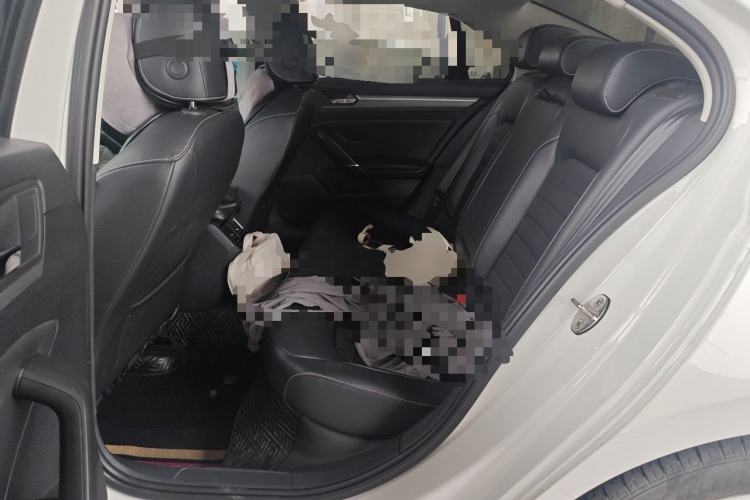 Used Volkswagen Lamando 2019 280TSI DSG Comfort Edition China VI standard Left Rear Seat