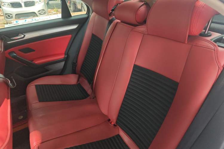 Used Volkswagen Lamando 2019 230TSI DSG Fashion Edition China V Standard Left Rear Seat