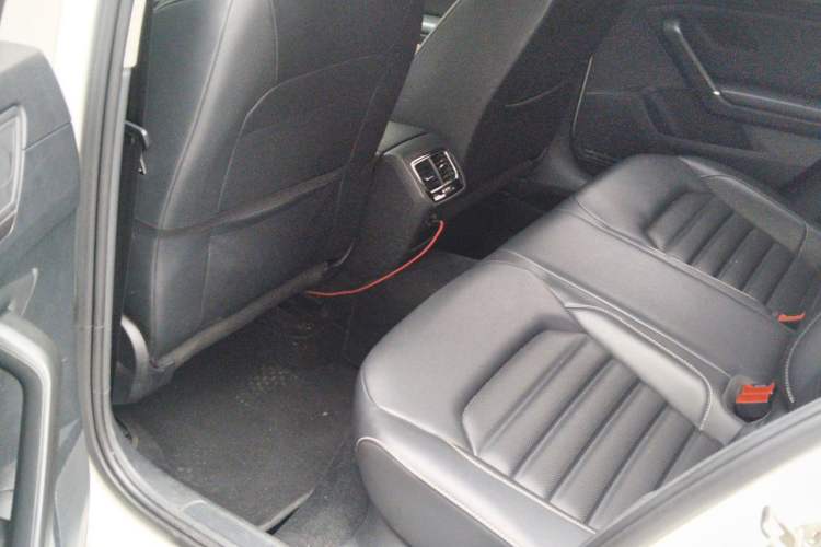 Used Volkswagen Lamando 2019 280TSI DSG Comfort Edition China VI standard Left Rear Seat