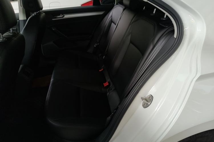 Used Volkswagen Lamando 2019 230TSI DSG Fashion Edition China VI Left Rear Seat