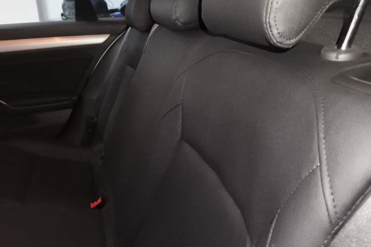 Used Volkswagen Lamando 2019 230TSI DSG Fashion Edition China VI Left Rear Seat